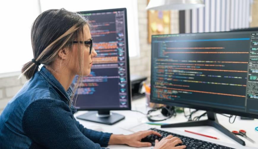 甘南小程序开发公司：DevOps与BI工具生命周期管理的深度融合